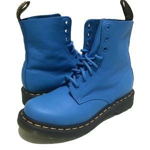 ISO BLUE DR. MARTENS SIZE 7 NOT FOR SALE